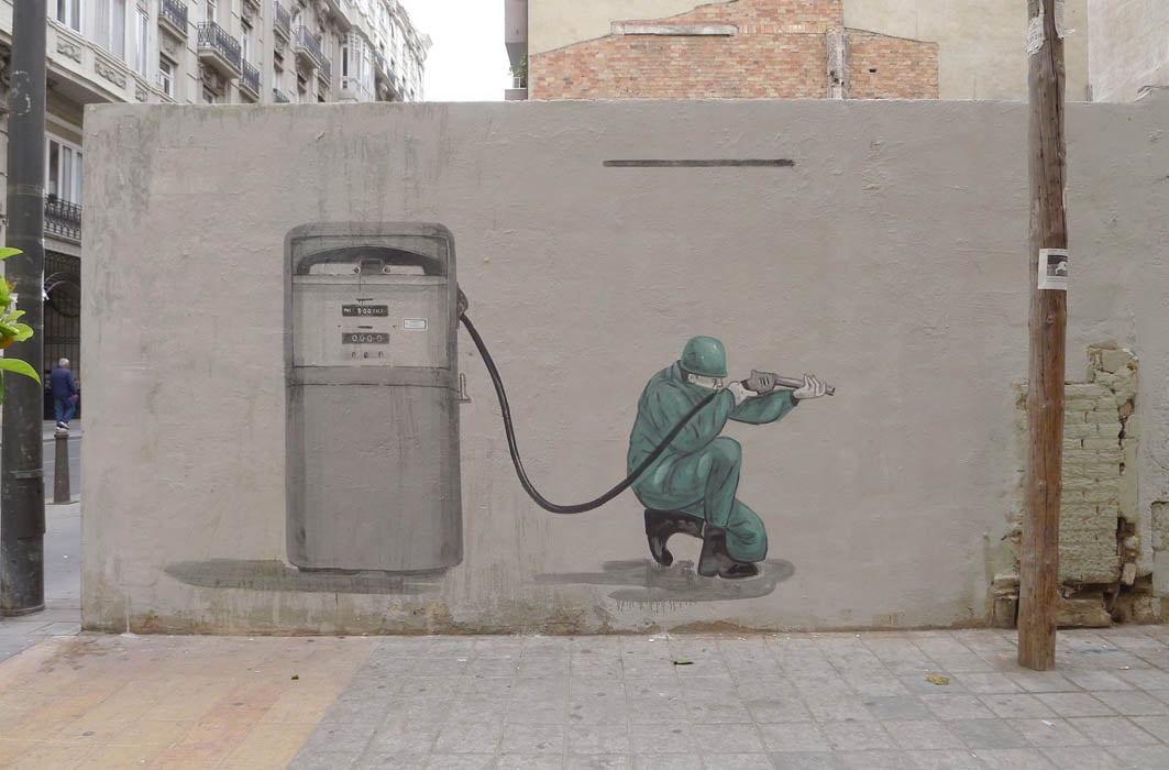 La street art surreale e sovversiva dello spagnolo Escif | Collater.al