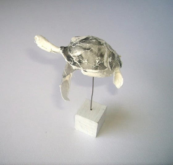 Anna-Wili Highfield - Paper Sculpture - Animali di carta e filo di rame