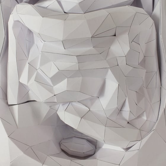 Horst Kiechle - Paper Torso - Busto realizzato con la carta Horst Kiechle - Paper Torso - Busto realizzato con la carta