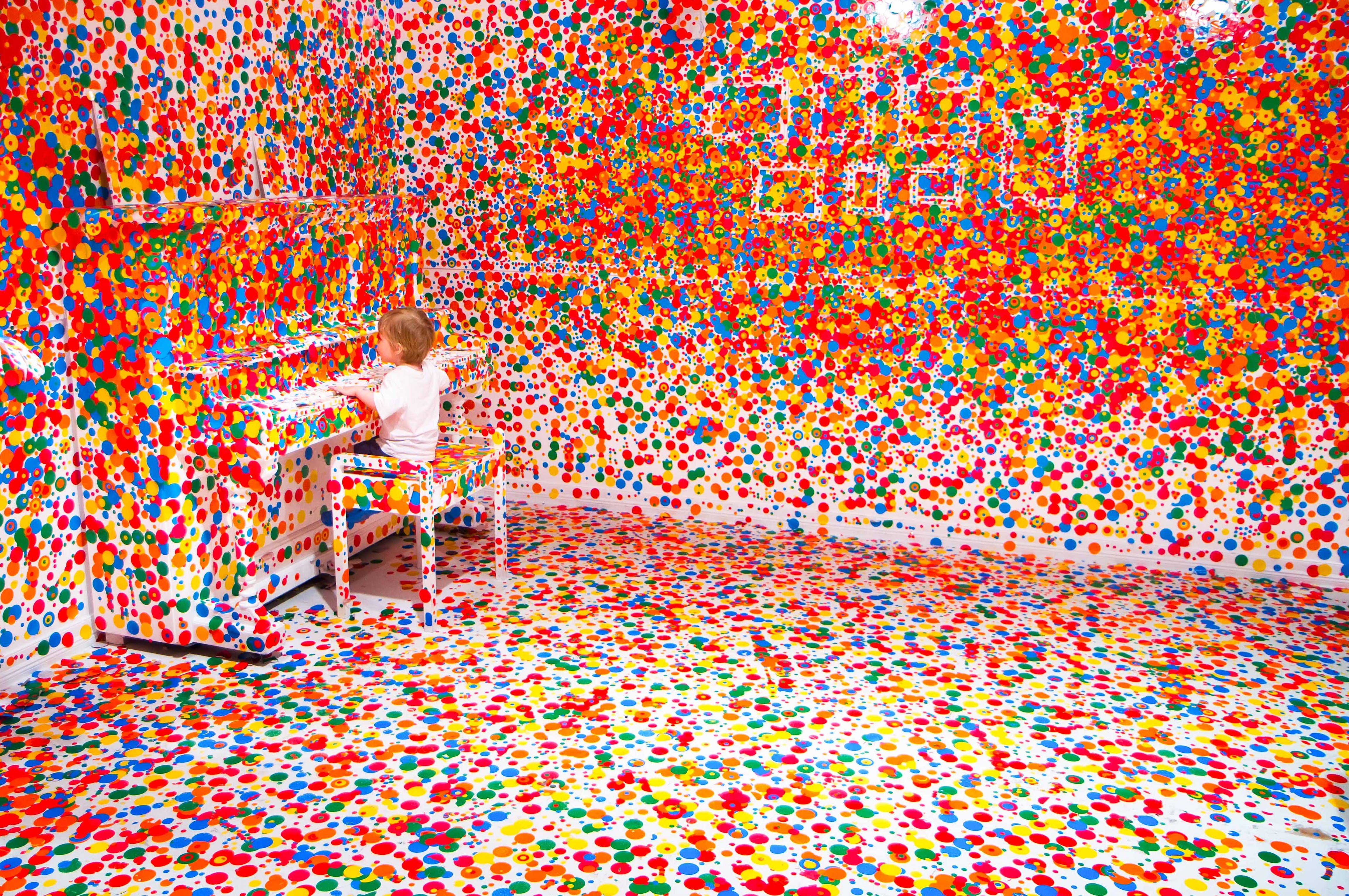 The Obliteration Room di Yayoi Kusama