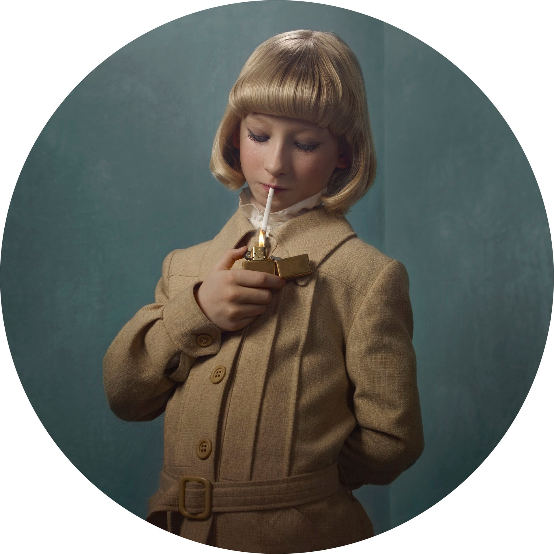 Smoking Kids, la serie di Frieke Janssens | Collater.al