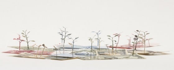 Yuken Teruya - Paper Art - Oggetti di carta trasformati in paessaggi naturali.