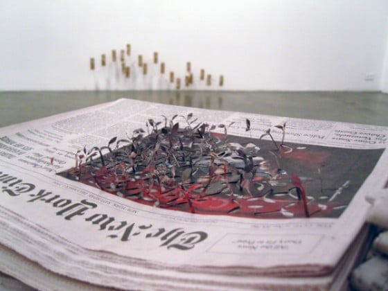 Yuken Teruya - Paper Art - Oggetti di carta trasformati in paessaggi naturali.