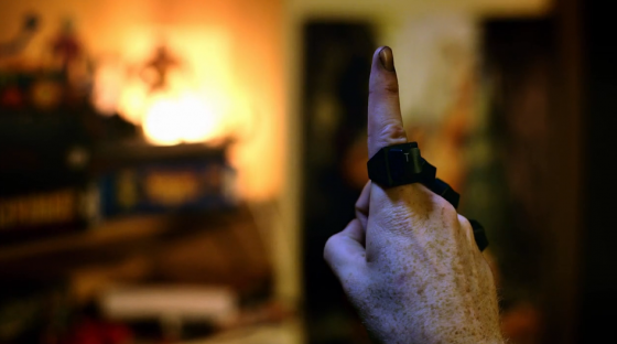 SKisM - Experts - Video musicale diretto da Richard Payne