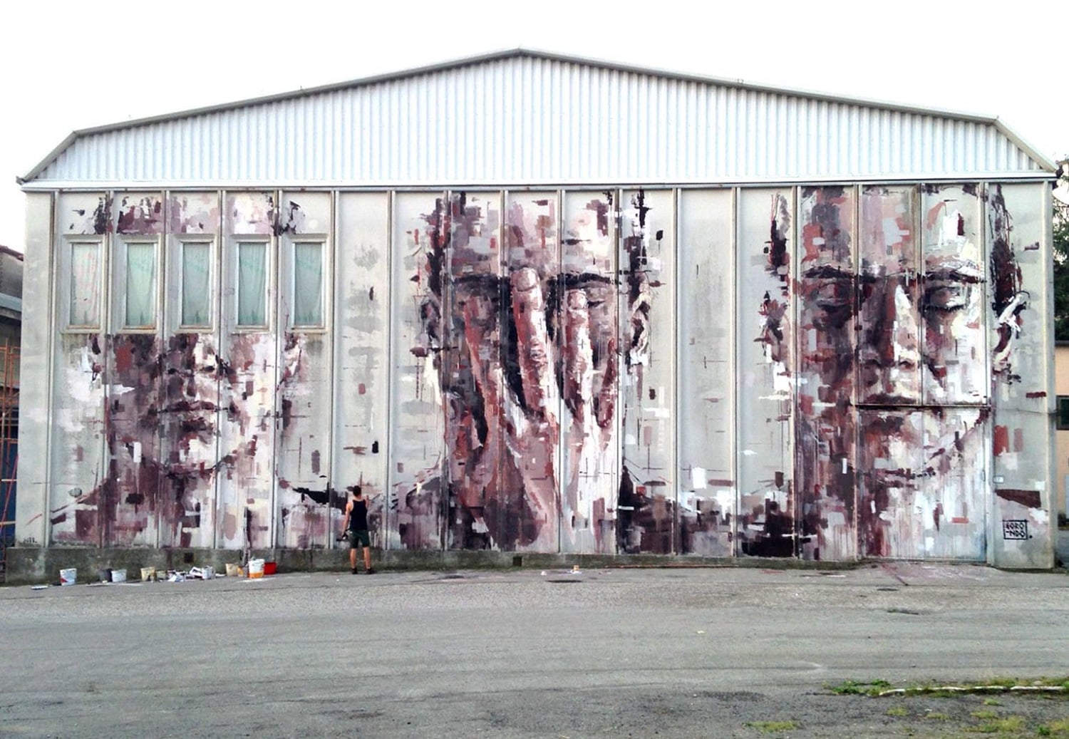 Borondo - Pittore e street artist spagnolo il cui stile mescola pittura e incisione
