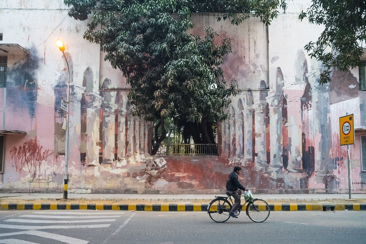 Borondo - Pittore e street artist spagnolo il cui stile mescola pittura e incisione