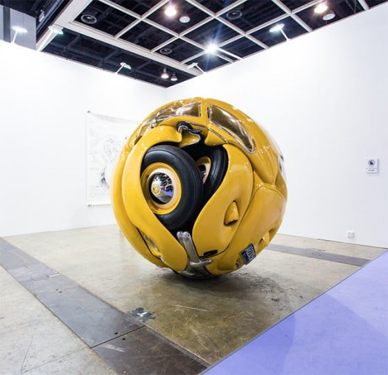 The Beetle Sphere - Il maggiolino diventa una sfera perfetta The Beetle Sphere - Il maggiolino diventa una sfera perfetta
