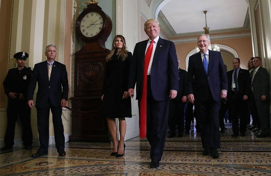 Trump’s Ties, le cravatte lunghe mezzo metro di Donald Trump | Collater.al 5