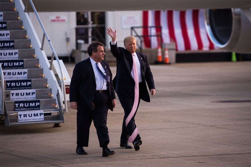 Trump’s Ties, le cravatte lunghe mezzo metro di Donald Trump | Collater.al 7