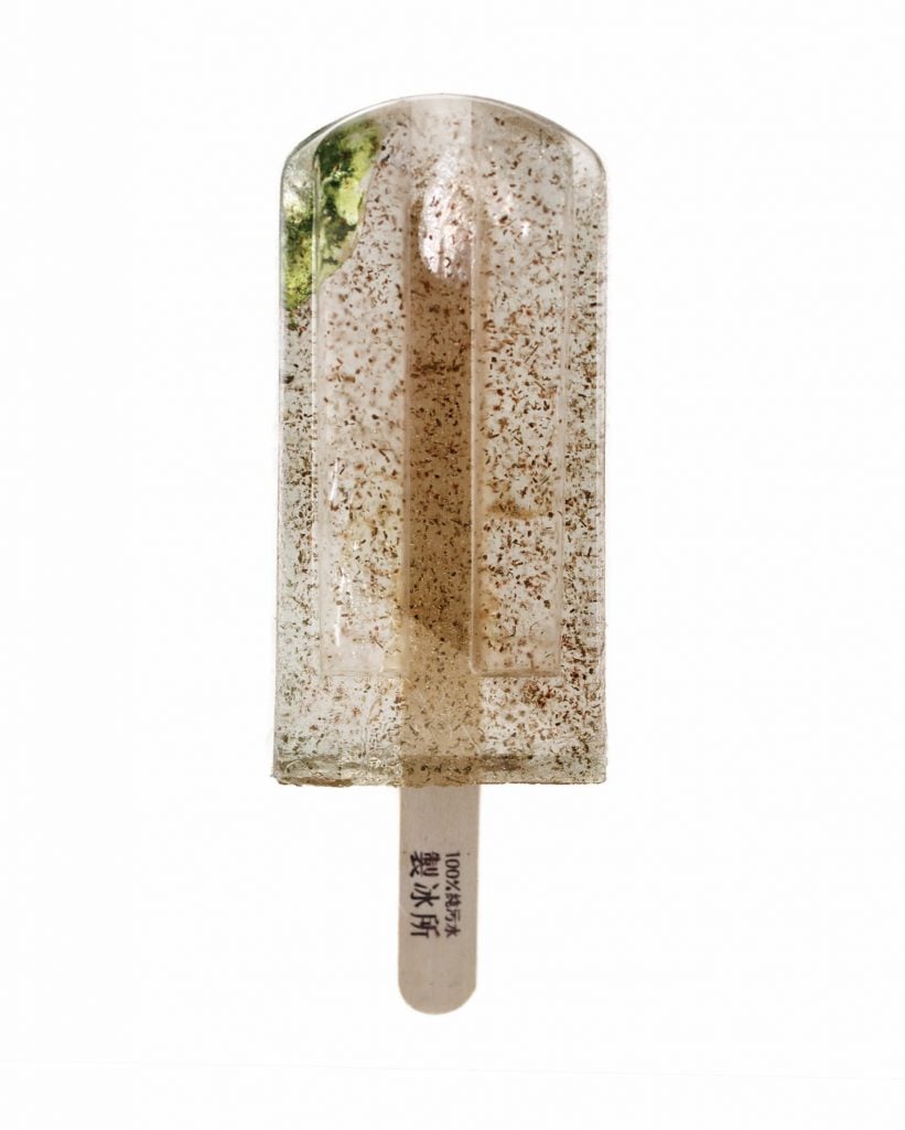Polluted Water Popsicles, i ghiaccioli di acqua inquinata di Taiwan | Collater.al 5