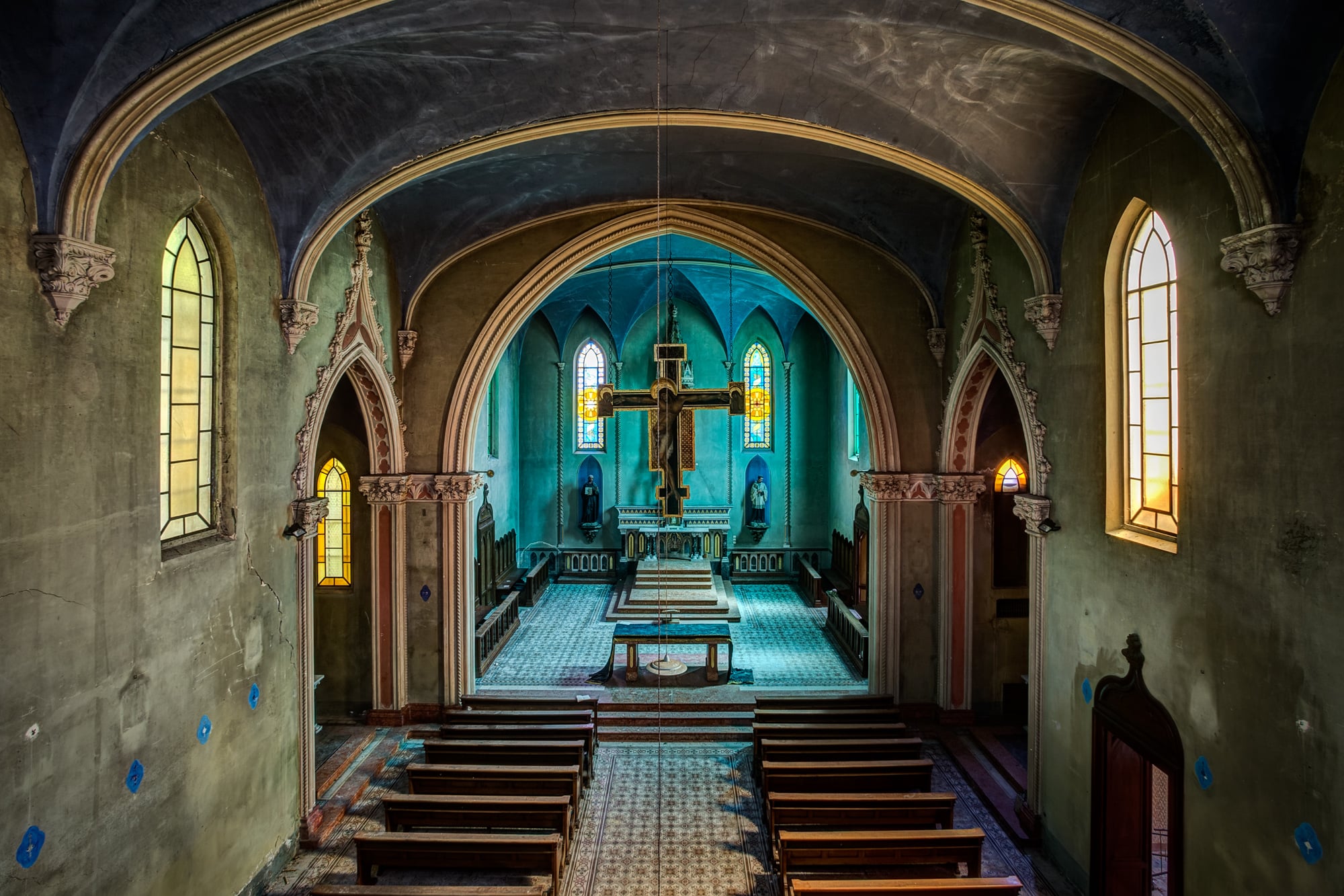 Domun Dei, le chiese abbandonate del fotografo James Kerwin | Collater.al 3