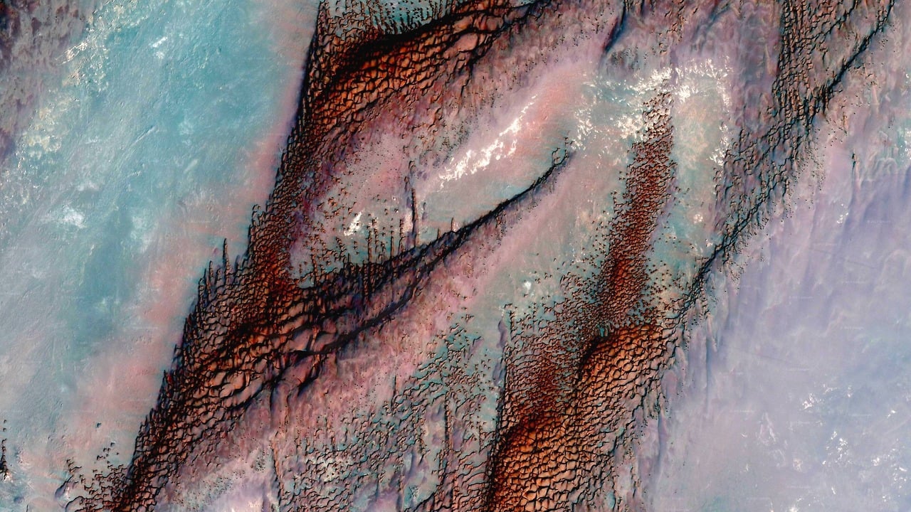 Low Orbit Tourist, immagini satellitari di luoghi mai visti | Collater.al 19