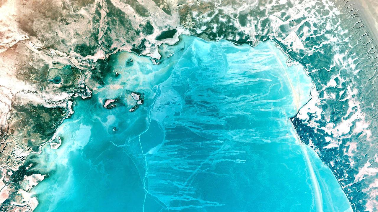Low Orbit Tourist, immagini satellitari di luoghi mai visti | Collater.al 2