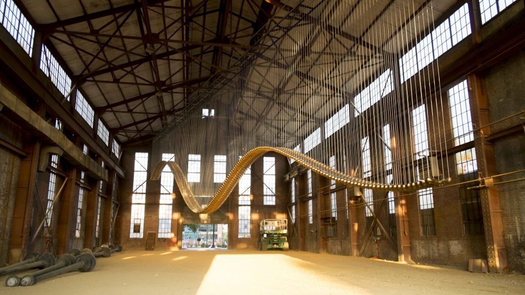 L'iconico gesto di Tommie Smith, immortalato da Glenn Kaino1 | Collater.al