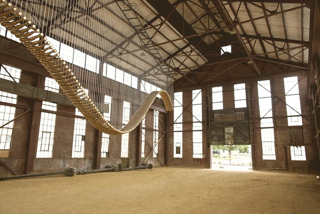 L'iconico gesto di Tommie Smith, immortalato da Glenn Kaino2 | Collater.al