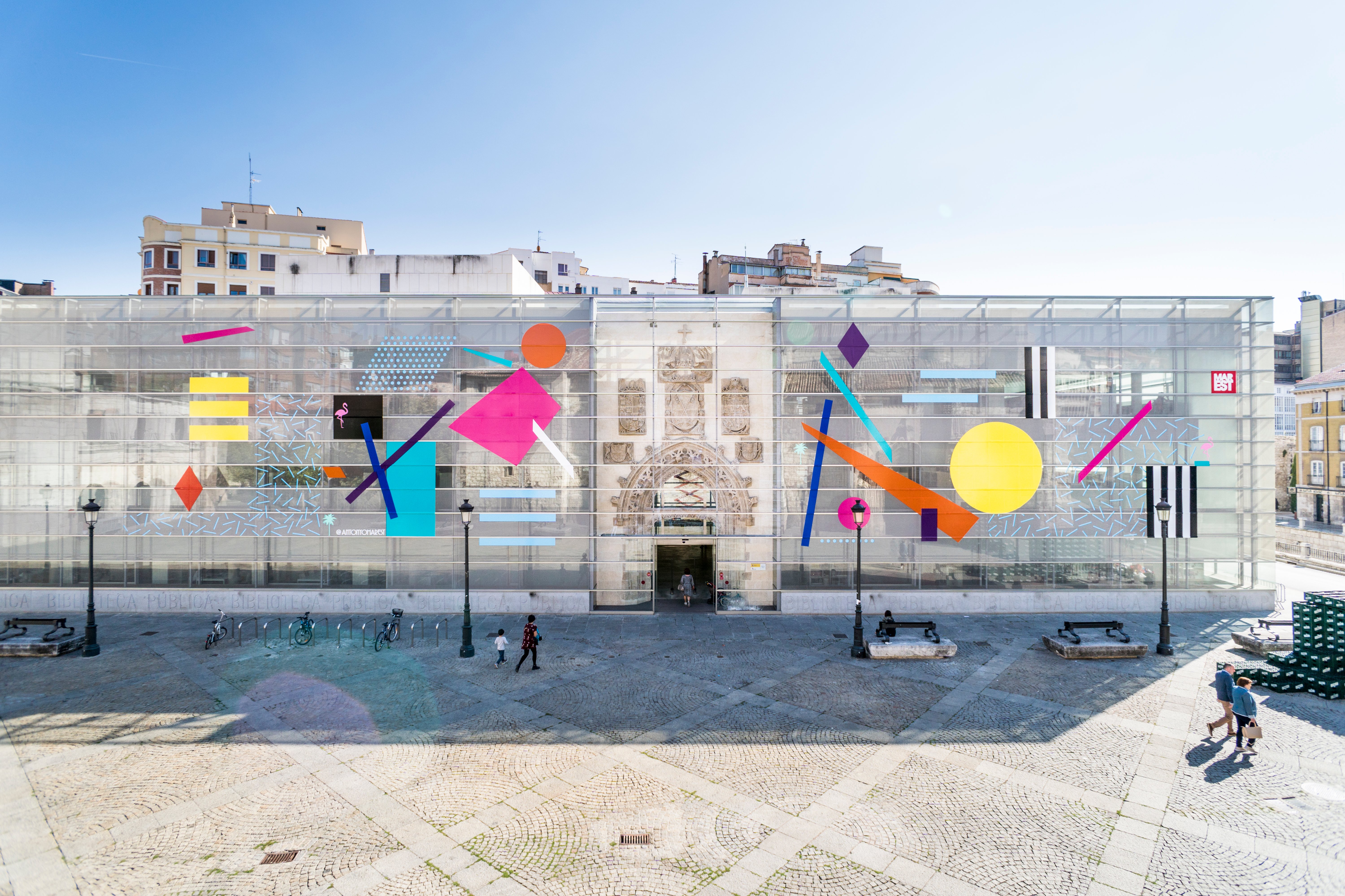 Memphis e Tropicalismo nella street art, intervista ad Antonyo Marest | Collater.al 10