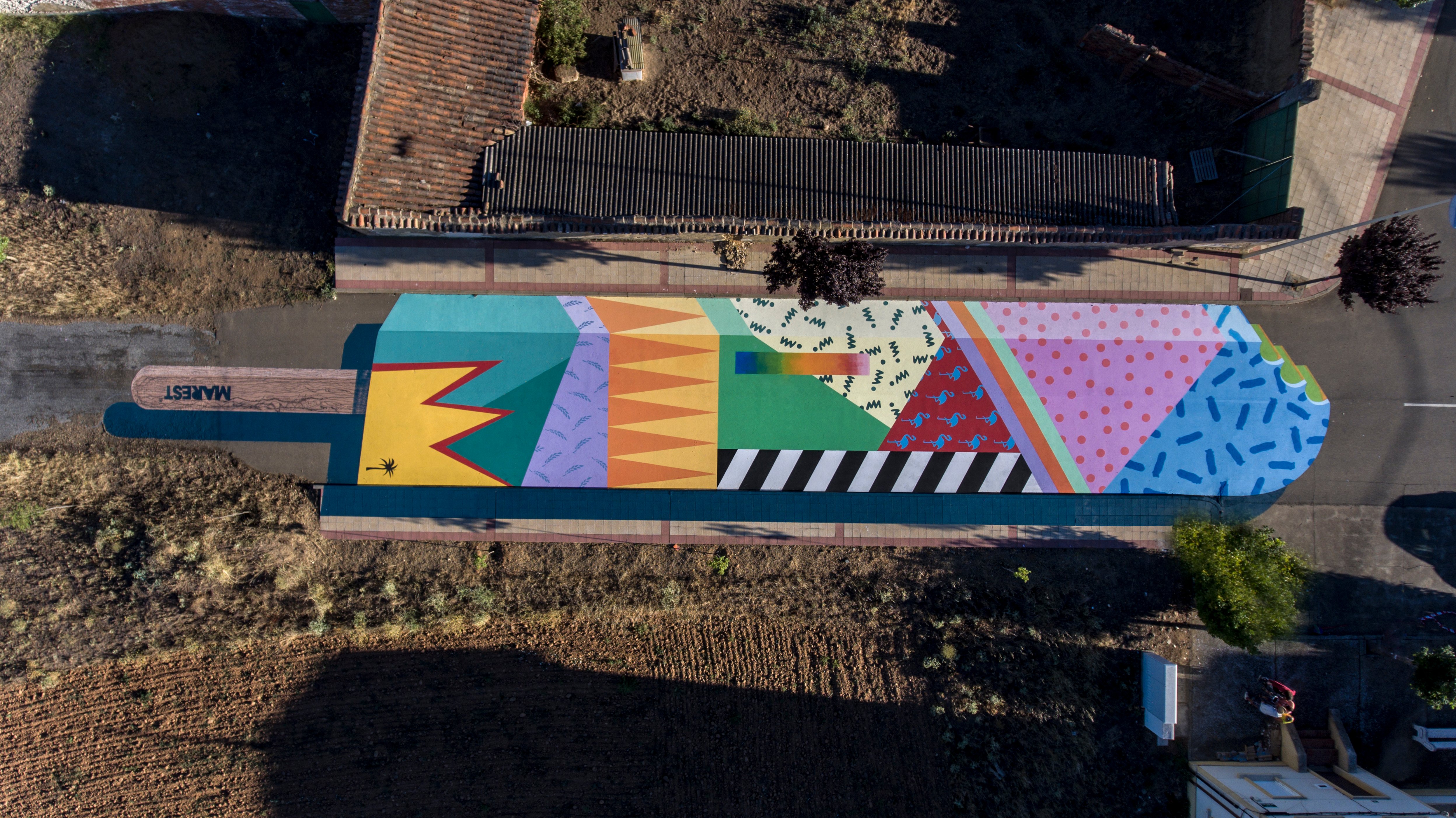 Memphis e Tropicalismo nella street art, intervista ad Antonyo Marest | Collater.al 2