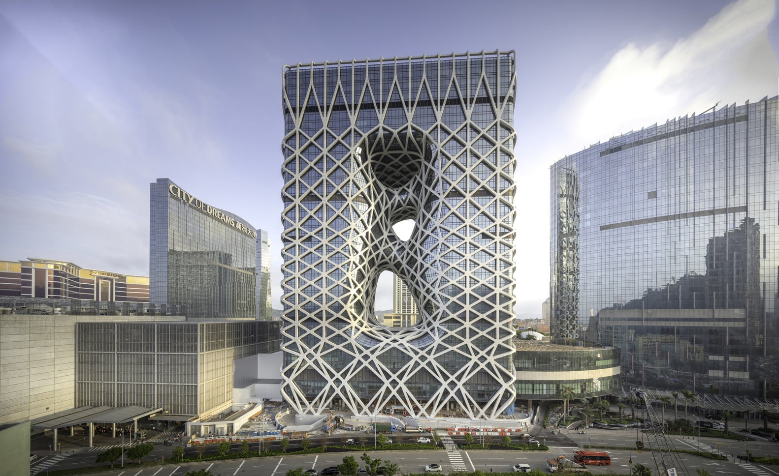 Morpheus Hotel di Zaha Hadid | Collater.al 2