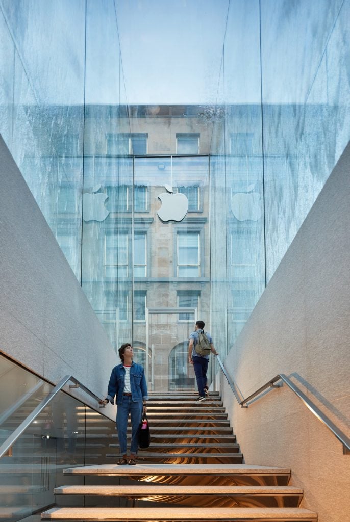 Apple Piazza Liberty | Collater.al