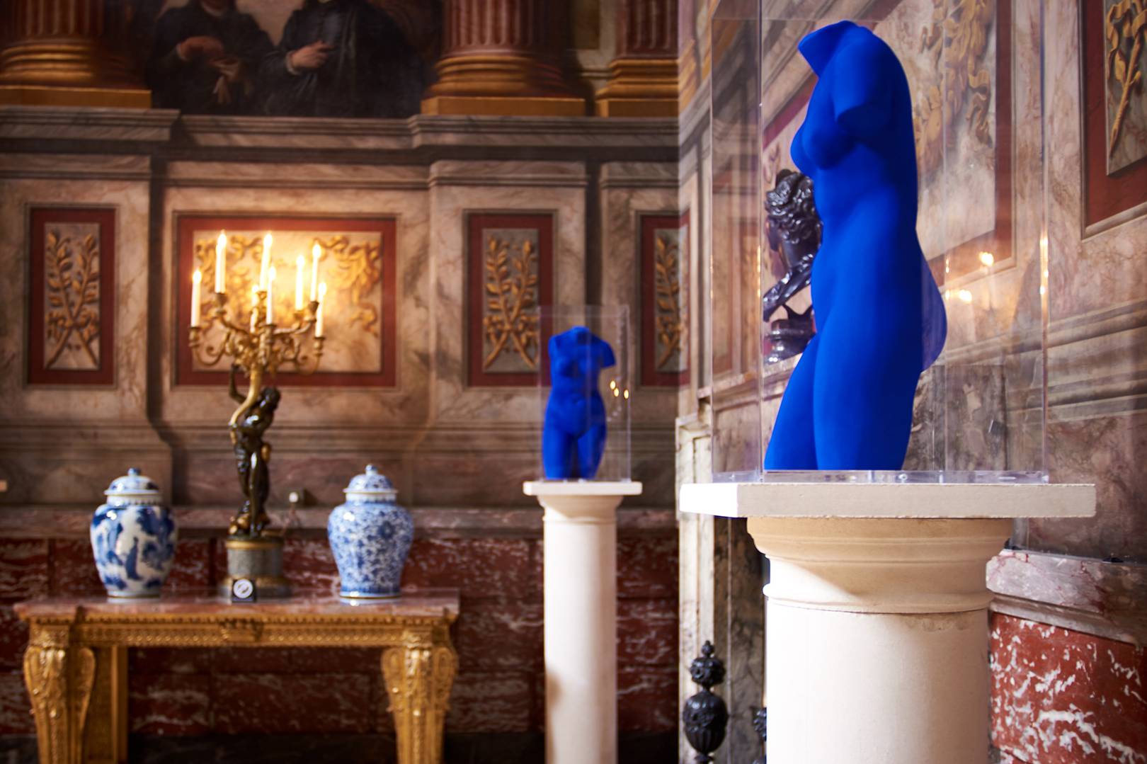 Il Blue Klein in mostra presso il Palazzo di Blenheim | Collater.al