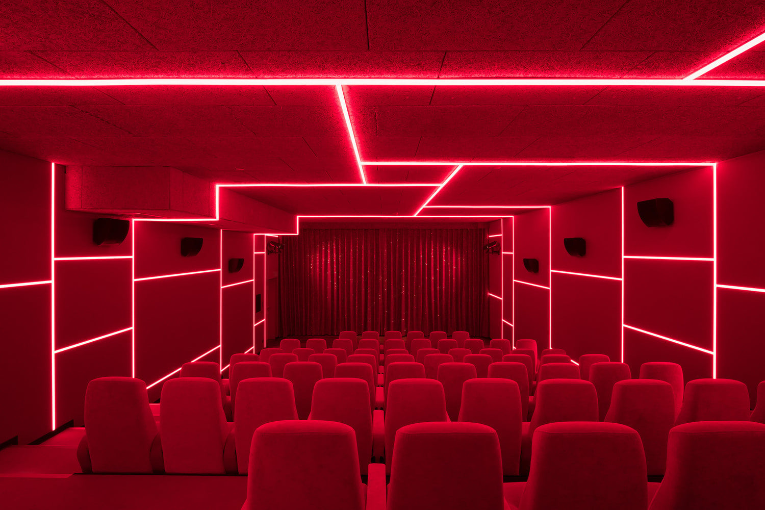 Questo cinema di Berlino è una vera opera d'arte | Collater.al