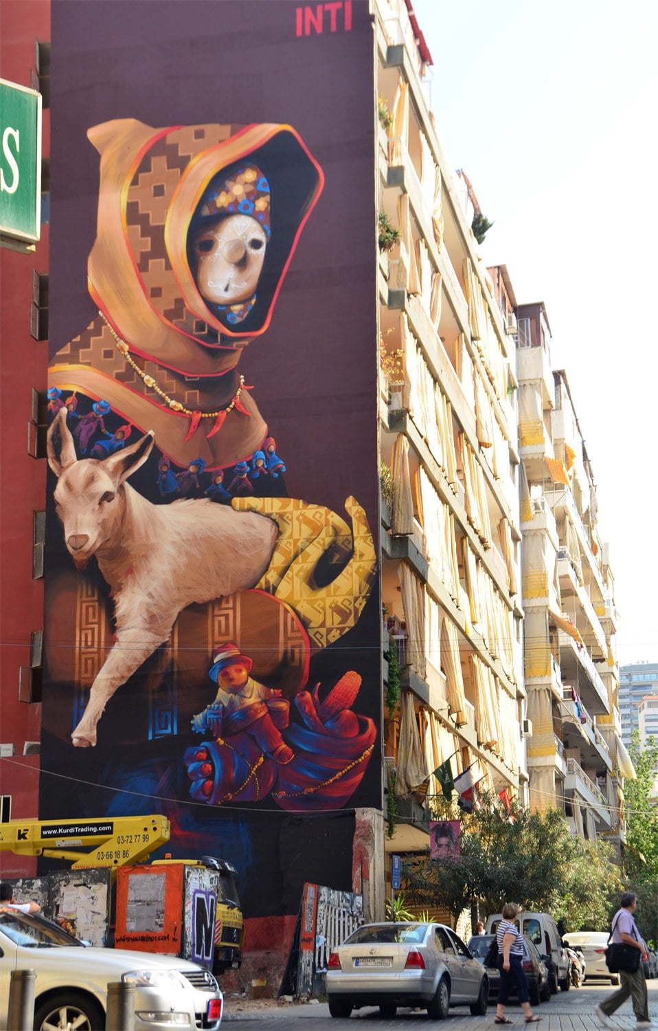 Colori caldi come il sole: il fascino latino dei murales di INTI | Collater.al
