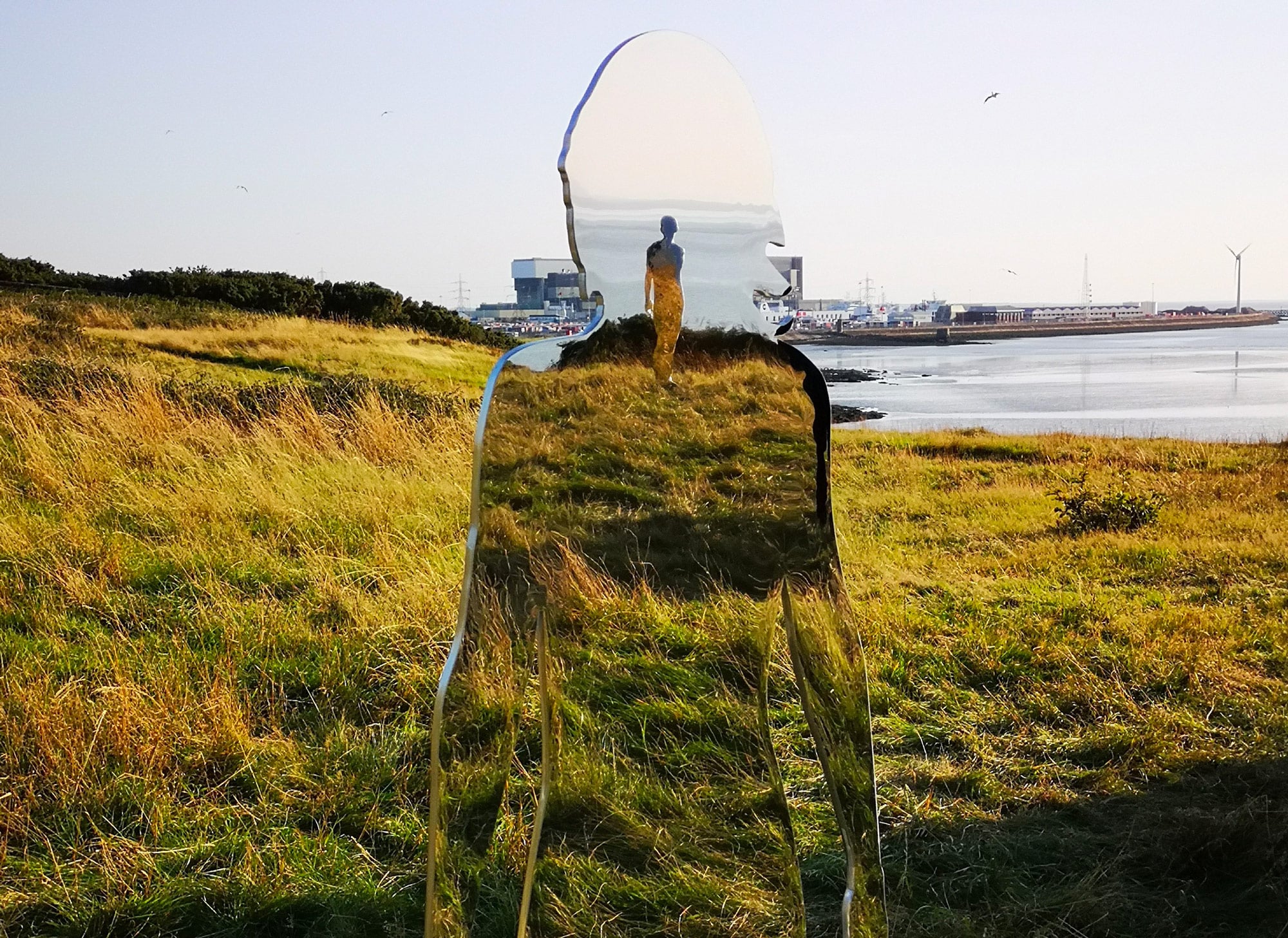 L'installazione fatta di specchi di Rob Mulholland | Collater.al