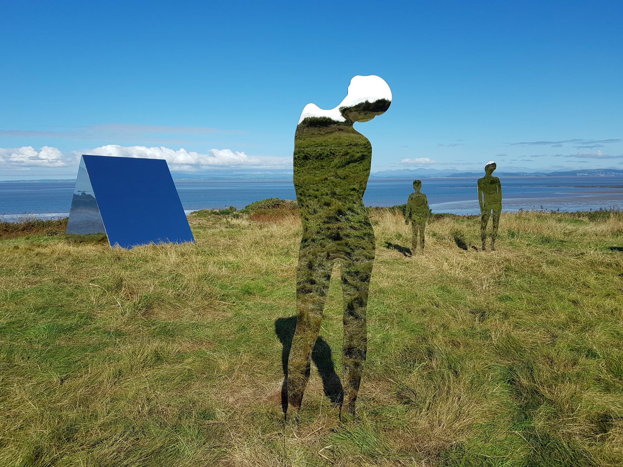 L'installazione fatta di specchi di Rob Mulholland | Collater.al