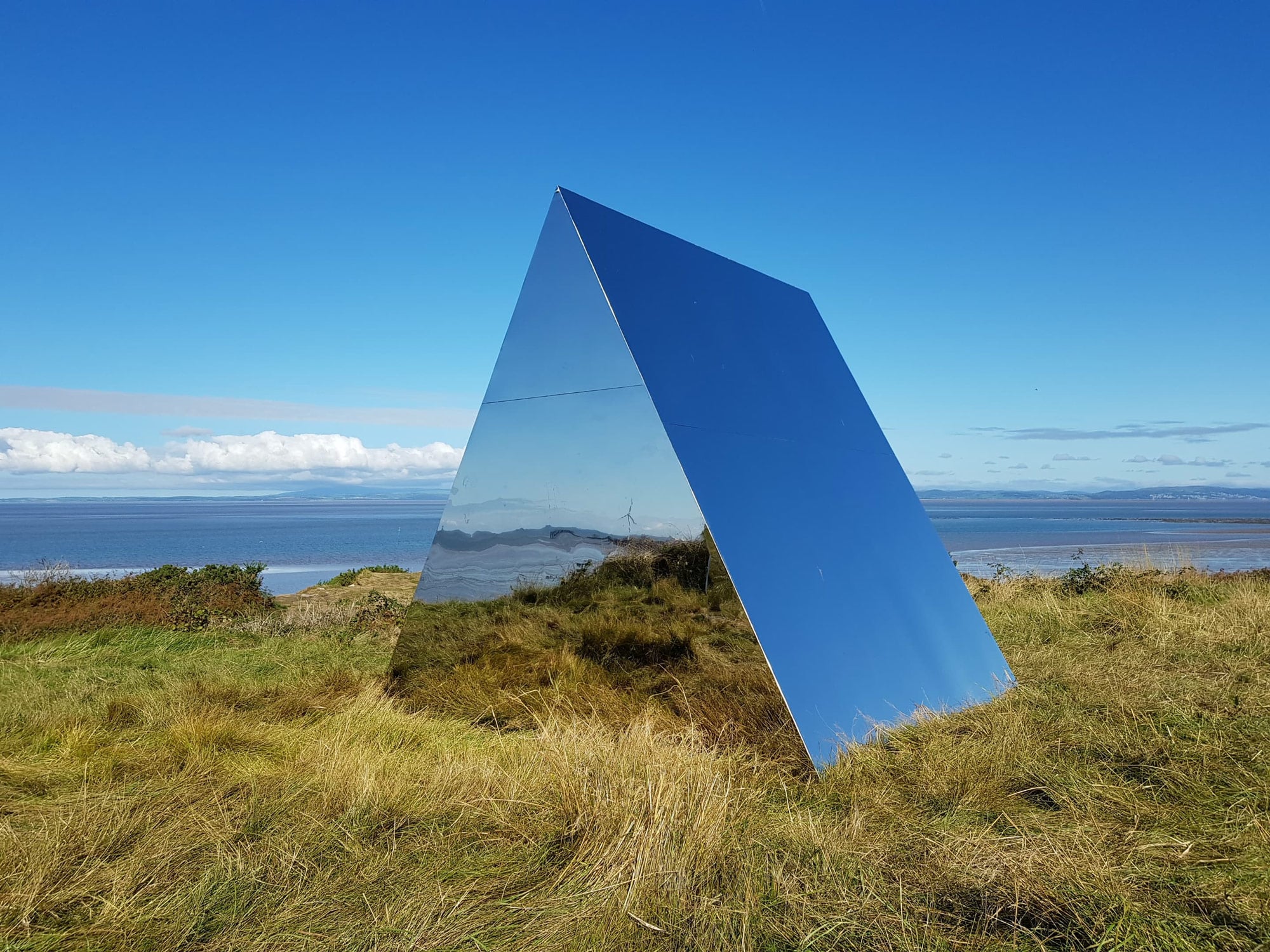 L'installazione fatta di specchi di Rob Mulholland | Collater.al
