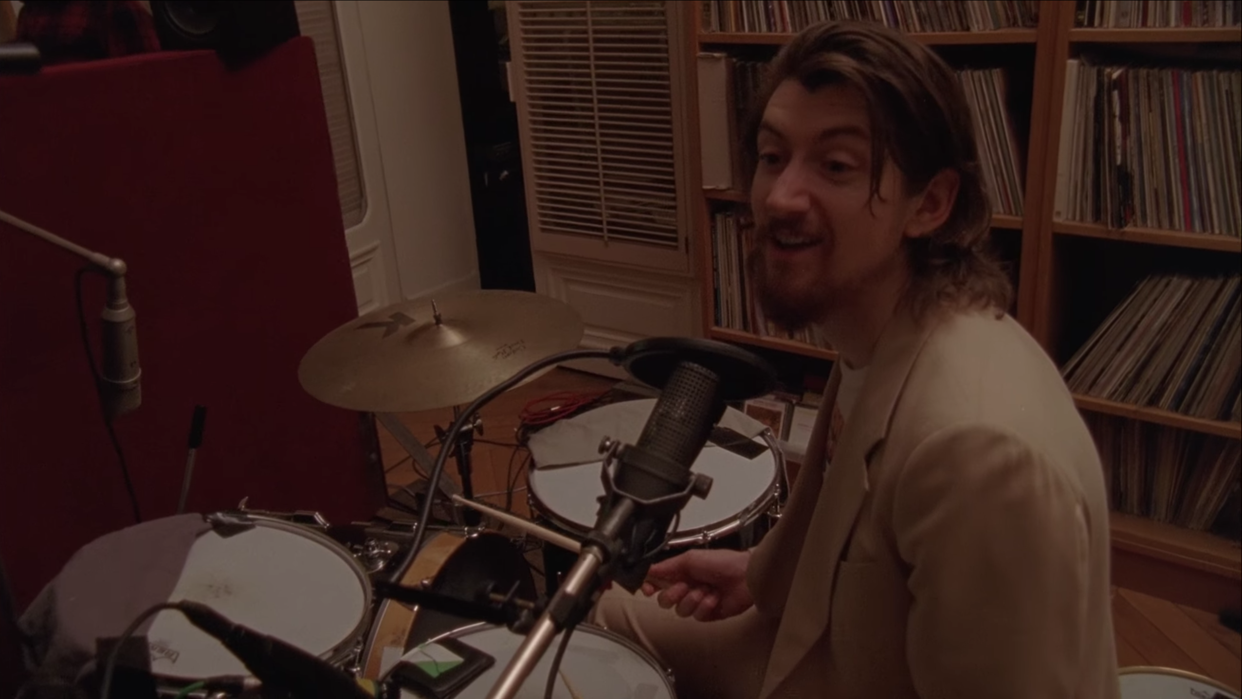 È uscito Warp Speed Chic, il mini documentario degli Arctic Monkeys | Collater.al