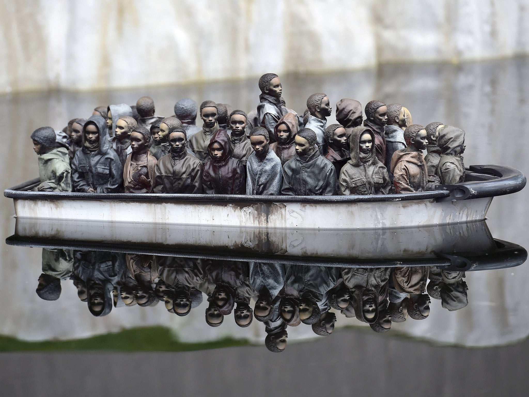 Banksy ha messo in vendita una sua opera per soli 2 sterline | Collater.al