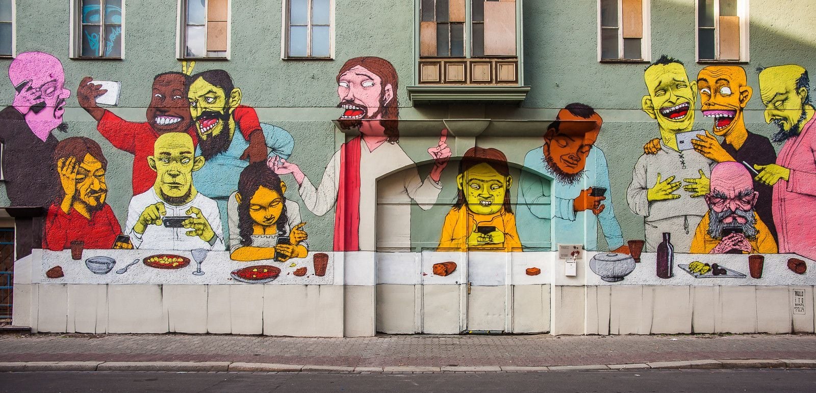 I murales di protesta del brasiliano Paulo Ito | Collater.al