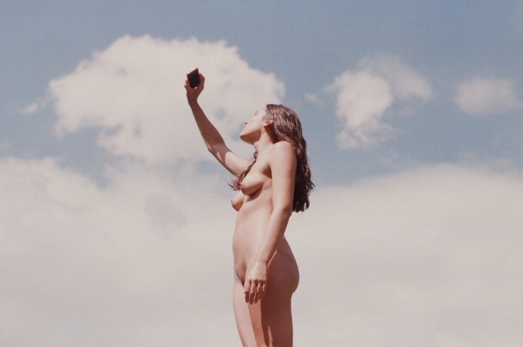 Carlota Guerrero and the naked beauty of women | Collater.al