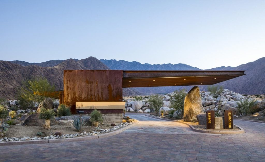 Desert Palisades Guardhouse | Collater.al