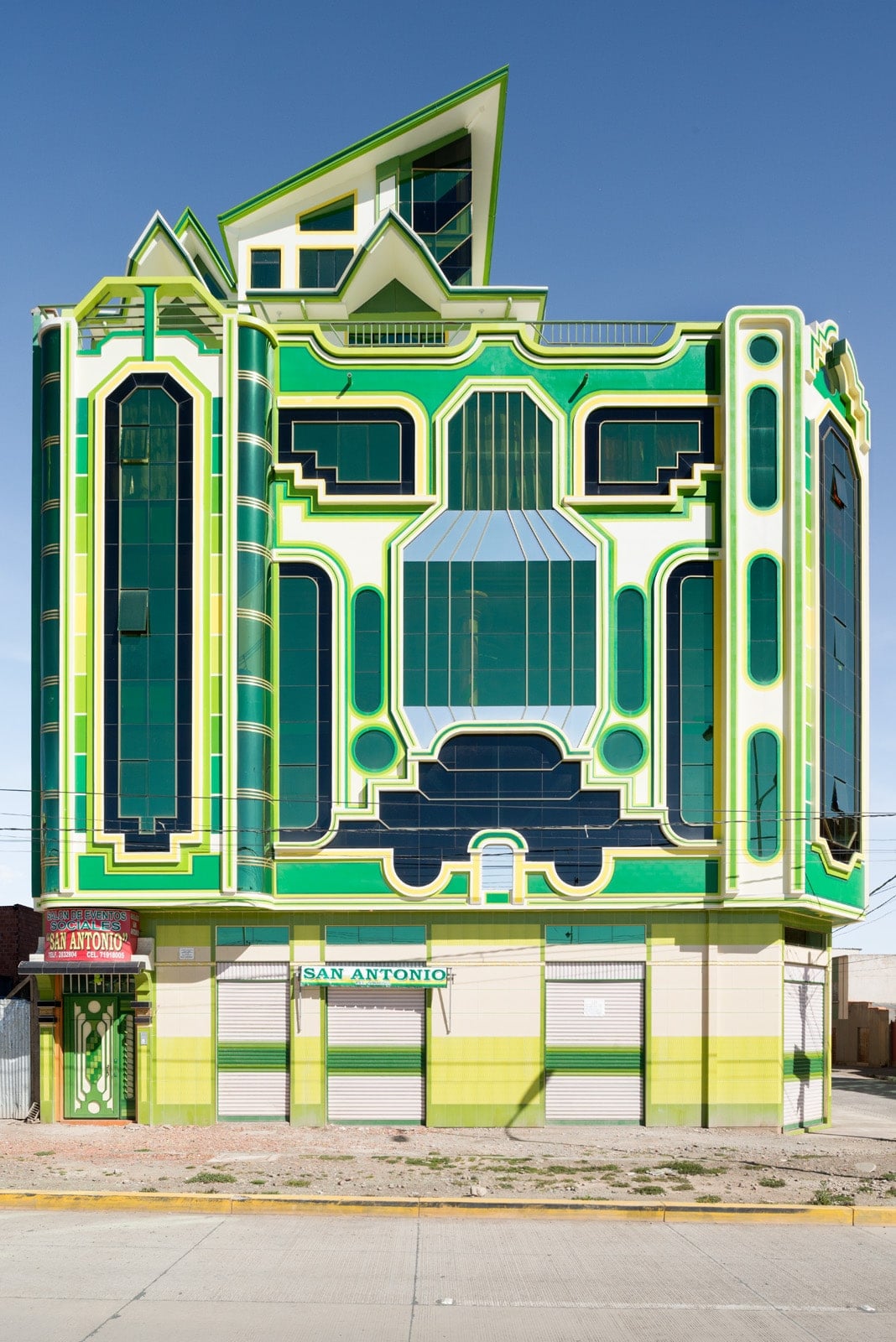 Le architetture di Freddy Mamani sembrano giocattoli | Collater.al