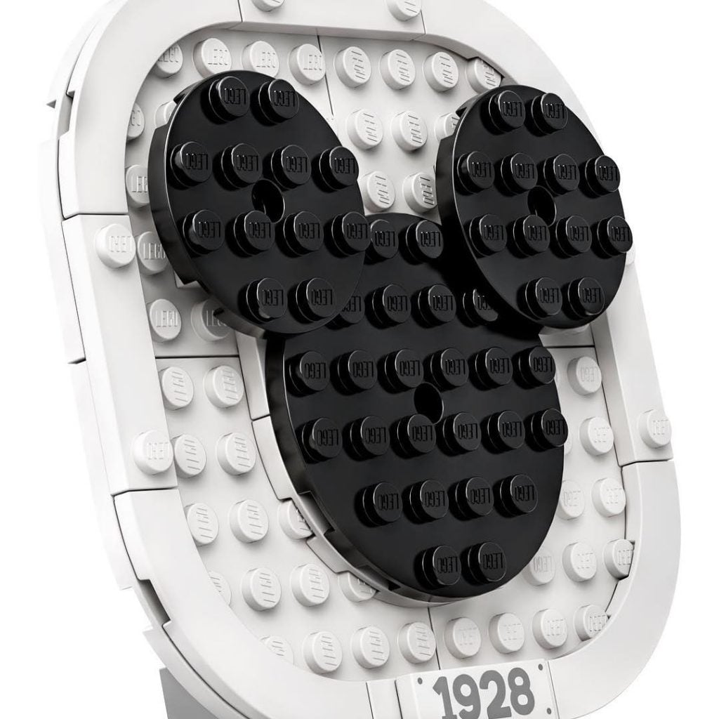 LEGO IDEAS Mickey Mouse Steamboat Willie | Collater.al