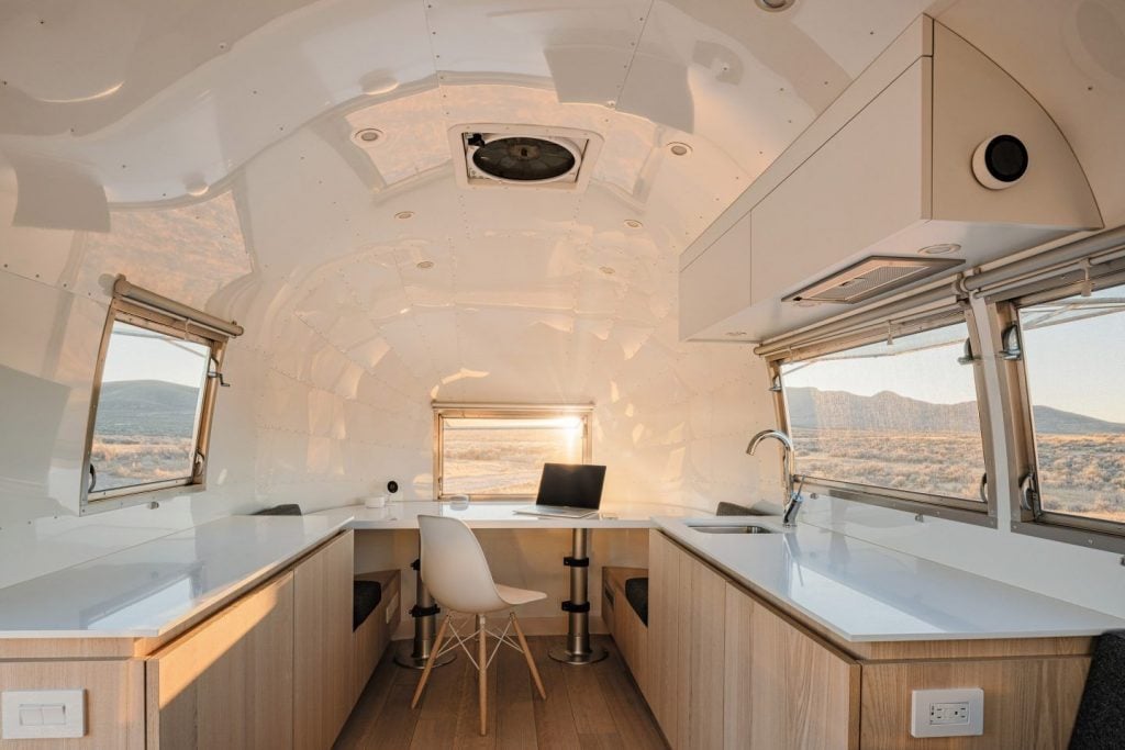 The Kugelschiff | Collater.al