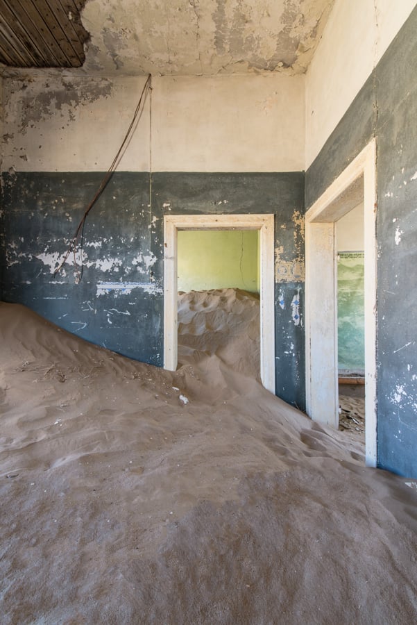sand of time romani veillon | Collater.al