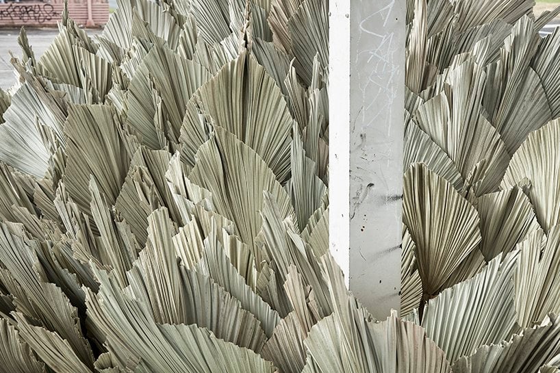 Loose Leaf Studio l’installazione botanica in un ex stazione di servizio | Collater.al