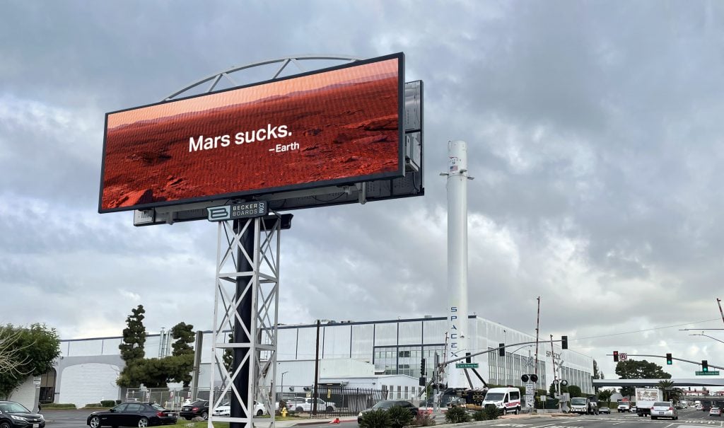 mars-sucks-campagna-earth-day-2021