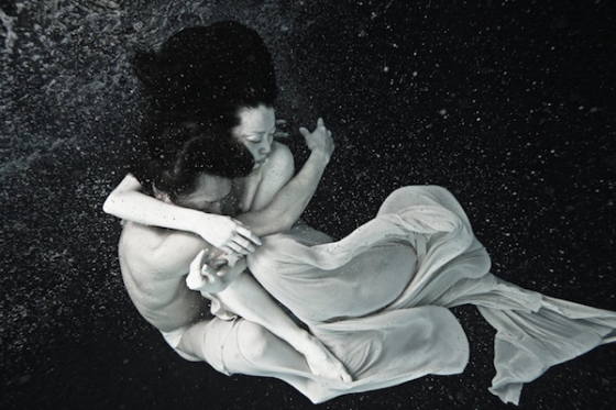 BREATHE - Progetto fotografico in "apnea" del giapponese Tomohide Ikeya