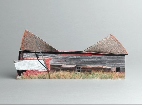 Ofra Lapid - Broken Houses - Modelli in scala di edifici in rovina