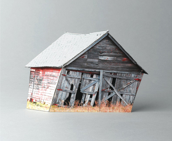Ofra Lapid - Broken Houses - Modelli in scala di edifici in rovina