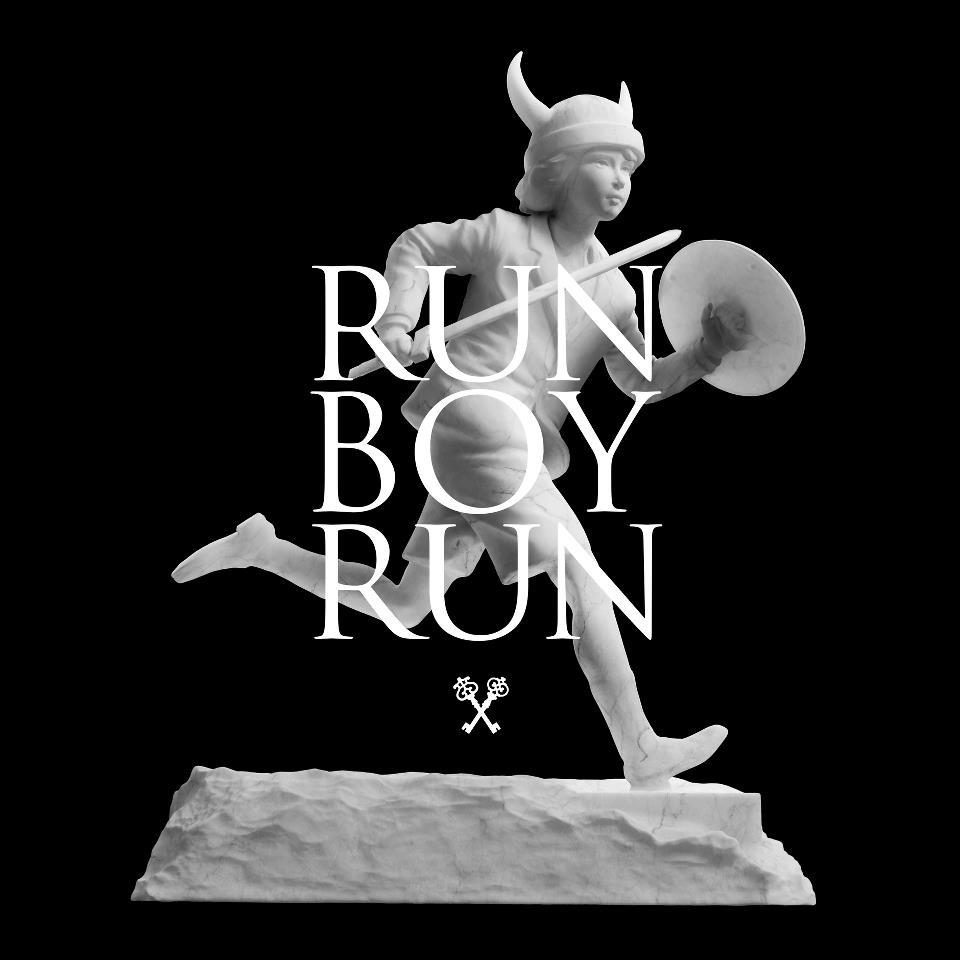 Woodkid - Run Boy Run - Videoclip realizzato da Yoann Lemoine