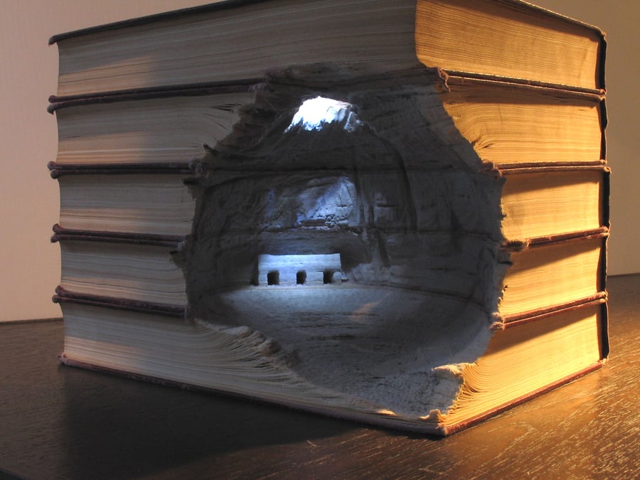 Book Sculptures, i libri trasformati in paesaggi da Guy Laramée | Collater.al