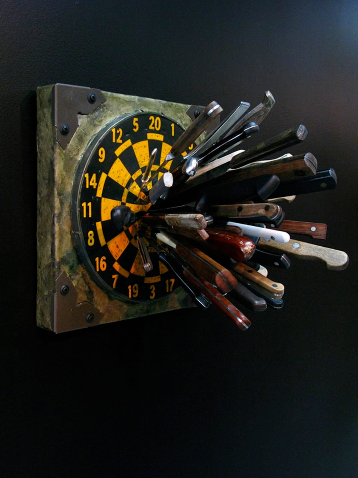 Le opere surreali e viscerali di Ron Ulicny | Collater.al