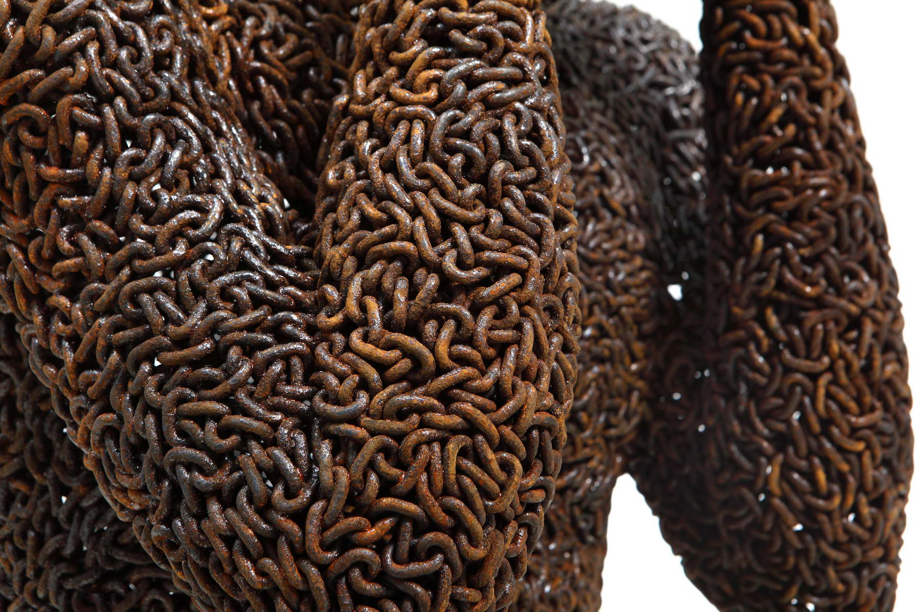 Seo Young Deok - Chain Sculptures | Collater.al