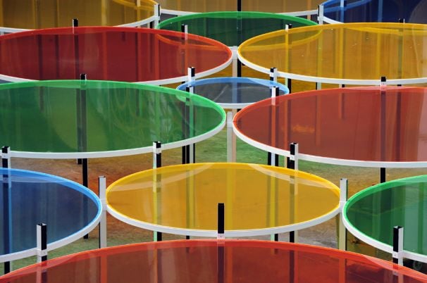 Excentrique(s) - Caleidoscopica installazione di Daniel Buren
