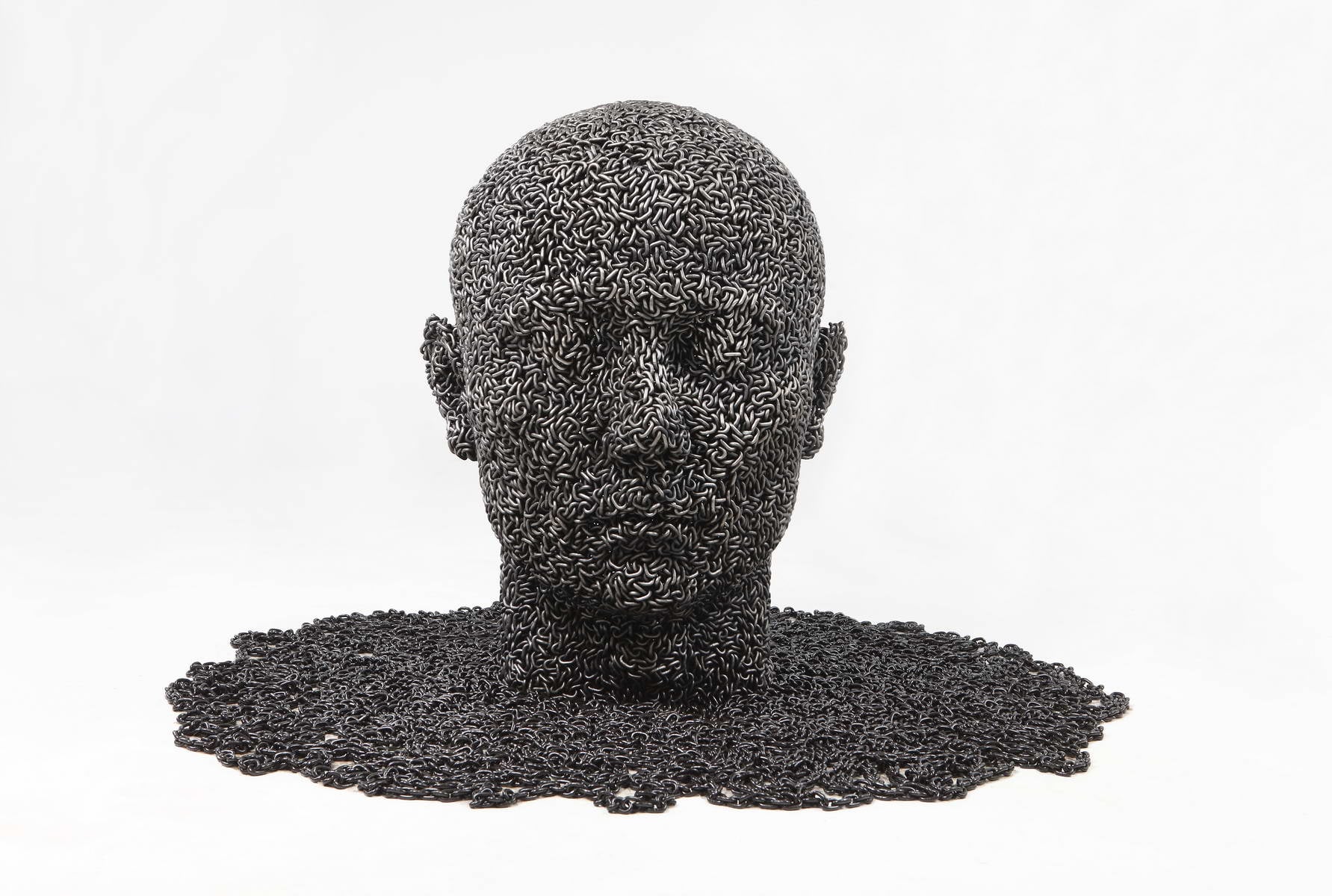 Seo Young Deok - Chain Sculptures | Collater.al