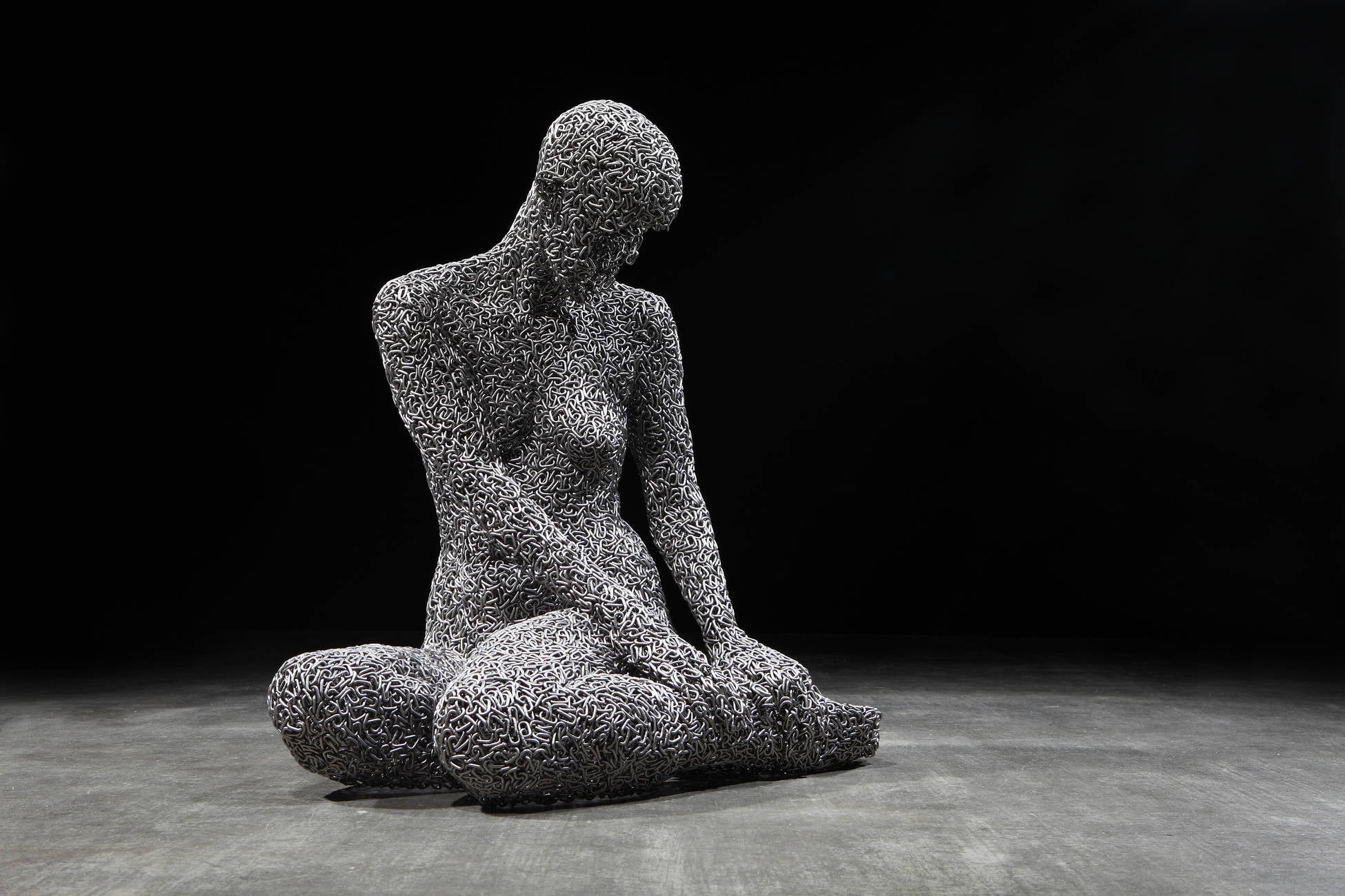 Seo Young Deok - Chain Sculptures | Collater.al